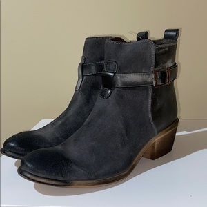 Ankle booties